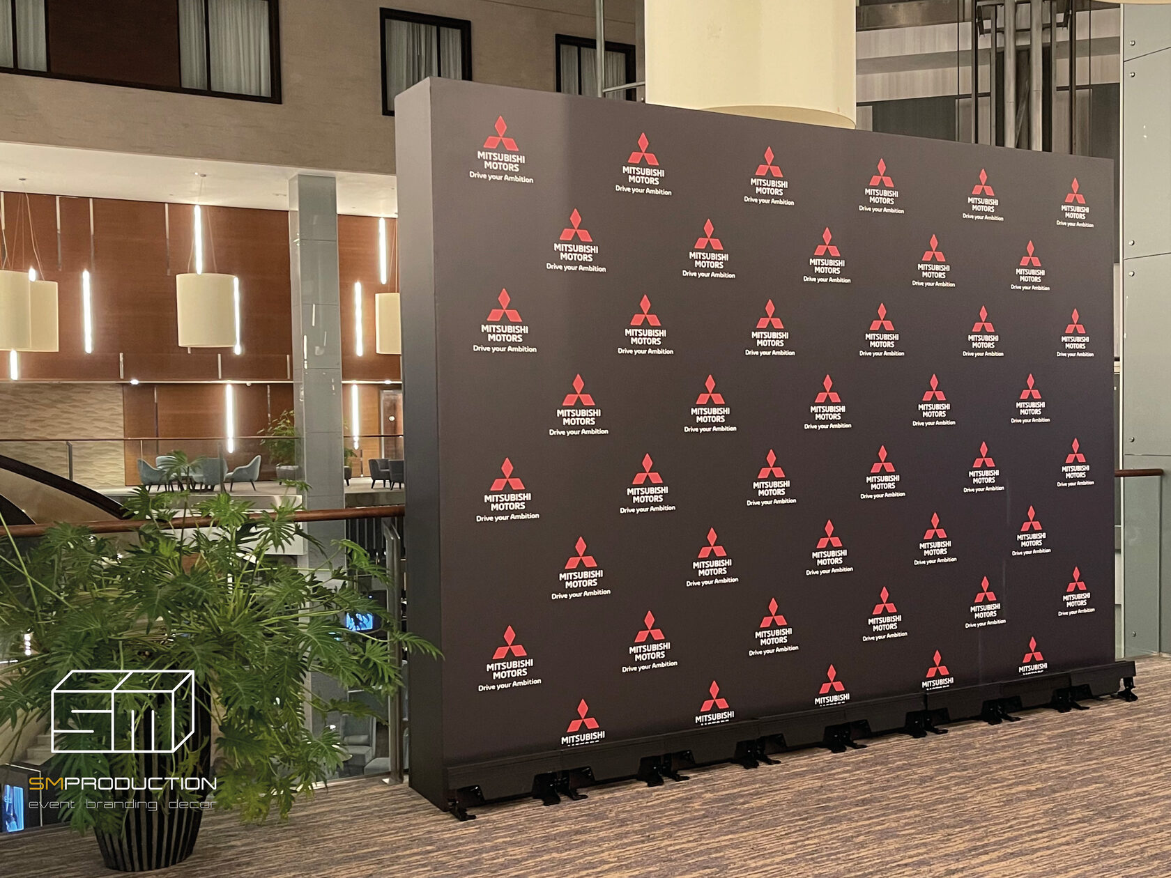 Дизайн и производство эксклюзивных фотозон в Шымкенте